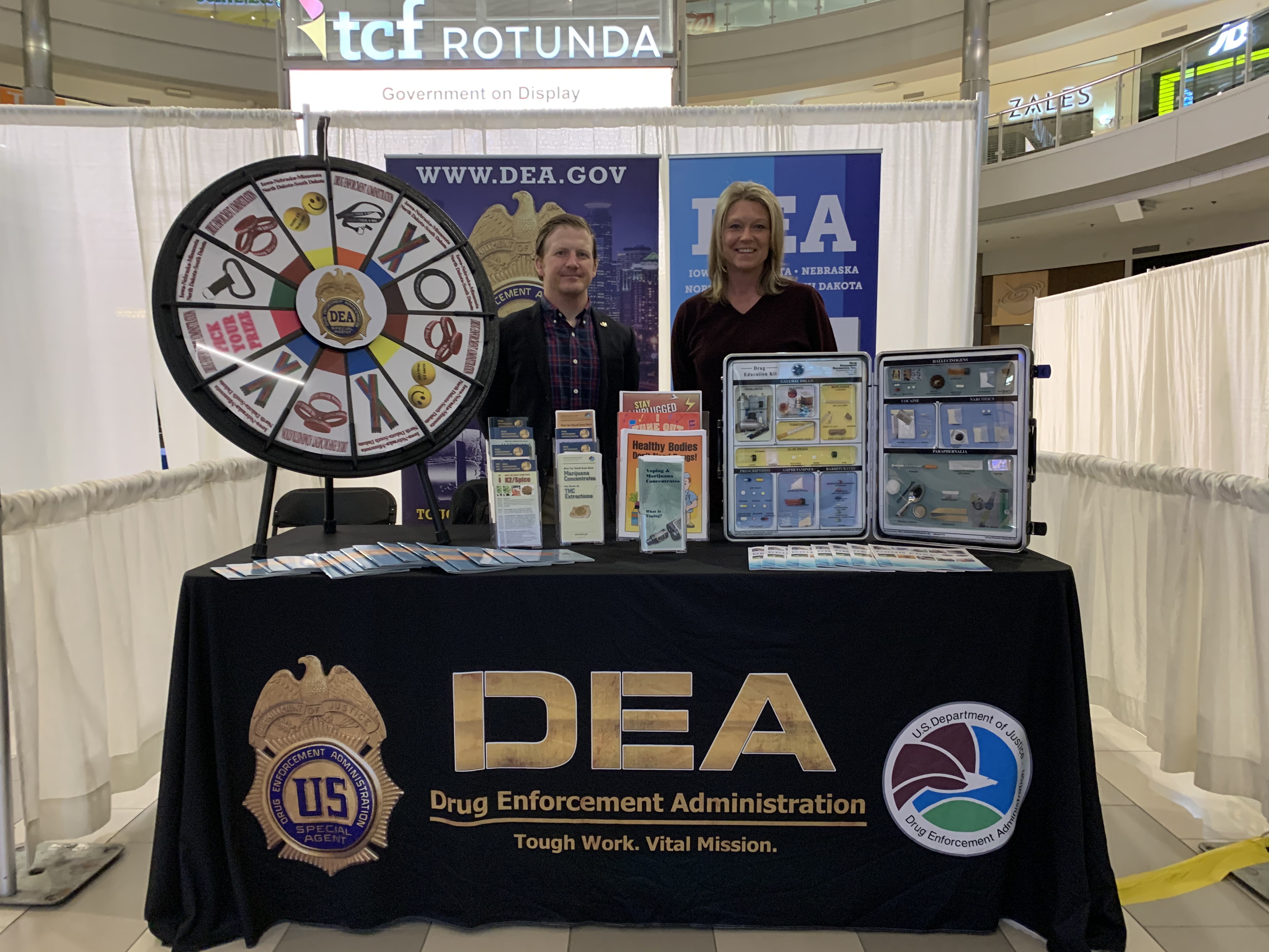 DEA was represented at the Mall of America "Government on Display" in Minnesota.