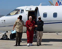 Eduardo Arellano-Felix arrives in San Diego on August 31, 2012 escorted by DEA and US Marshals Service.